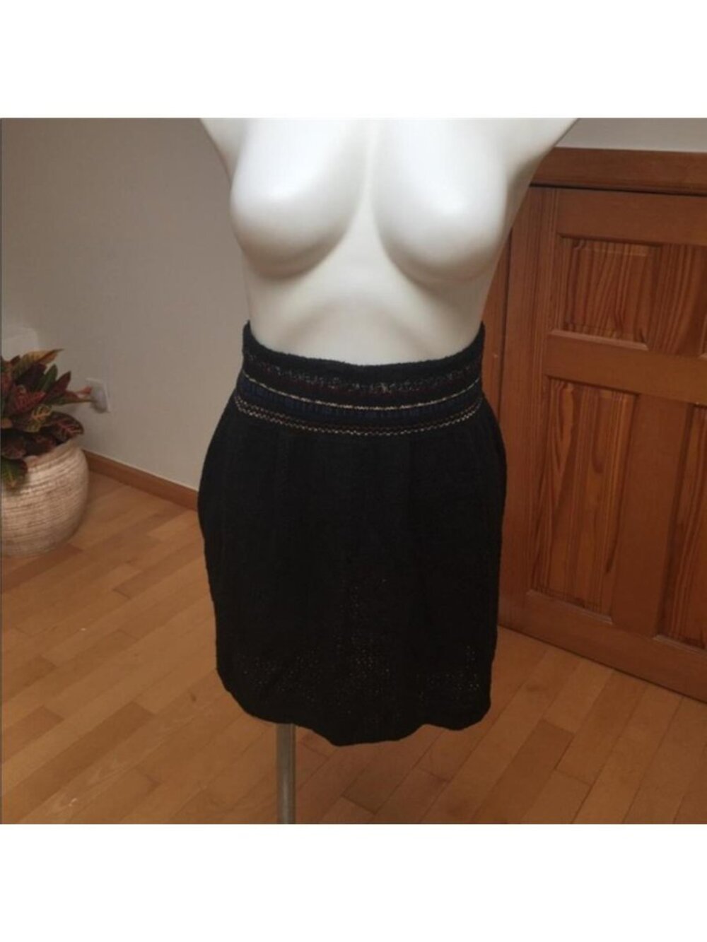 Isabel Marant Women's Black and Navy Skirt